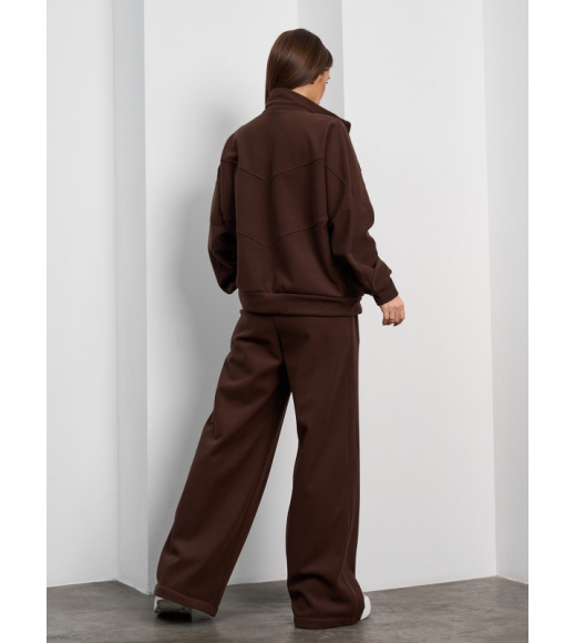 Темно-коричневый костюм из утепленной эко-замши на велюре
