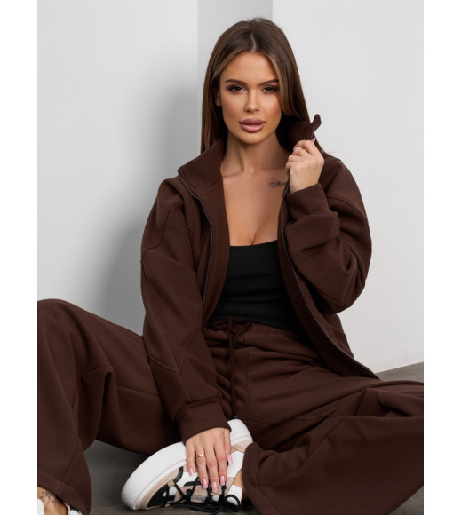 Темно-коричневый костюм из утепленной эко-замши на велюре