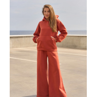 Терракотовый утепленный костюм с широкими штанами