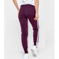 Фиолетовые штаны с полосатыми боковыми вставками