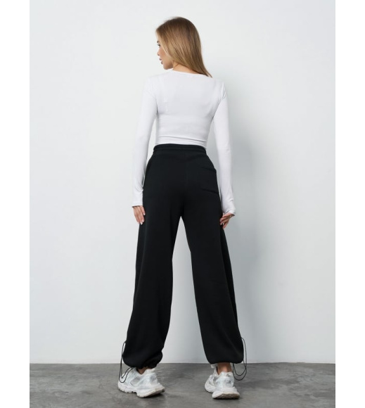 Черные утепленные брюки багги на кулисках