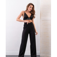 Черные свободные брюки со стрелками