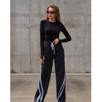 Черные утепленные штаны с боковыми полосками