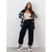 Черные широкие штаны на кулисках