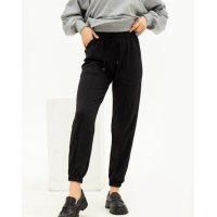 Черные трикотажные джоггеры со стрелками