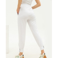 Белые трикотажные брюки с декоративными манжетами