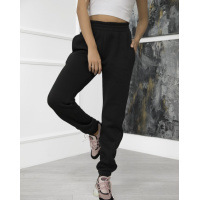 Черные брюки-джоггеры на флисе