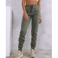 Теплые штаны цвета хаки с нашивками на манжетах