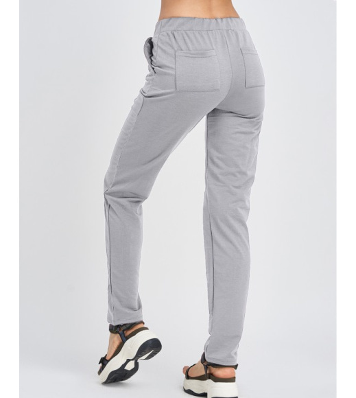 Світло-сірі трикотажні штани з кишенями