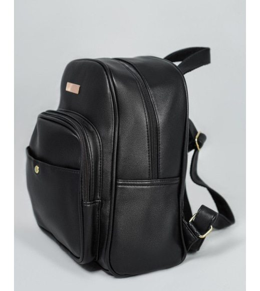 Чорний шкіряний рюкзак з кишенями
