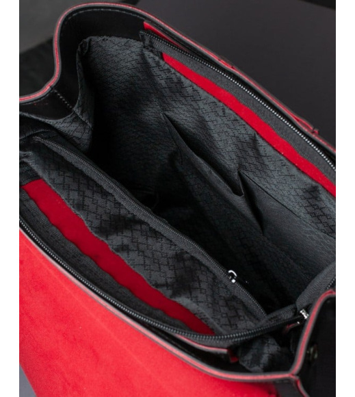 Черно-красный кожаный рюкзак с петлицей