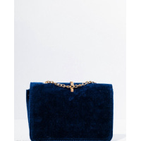 Синя велюрова сумка з золотистою підвіскою