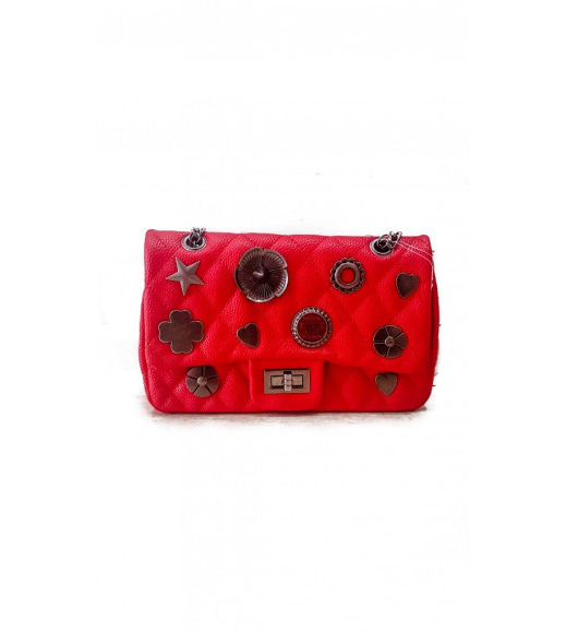 Красная сумочка-клатч из прошитой эко-кожи с фурнитурой