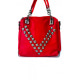 Красная женская сумочка с узором из металлических пуговиц