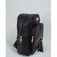 Черный вместительный рюкзак из эко-кожи