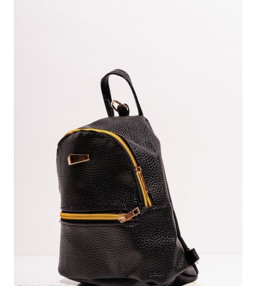 Черная маленькая сумка-рюкзак из эко-кожи