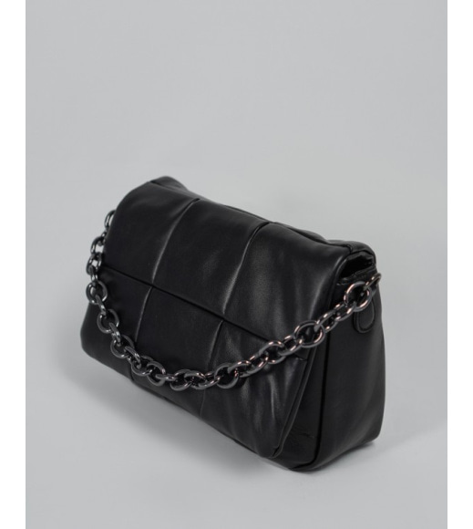 Чорна шкіряна сумка з ланцюгом