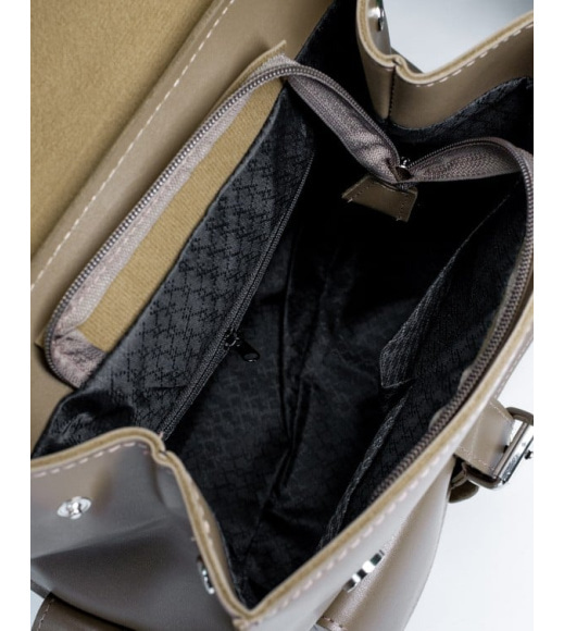 Бежевый кожаный рюкзак с боковыми карманами