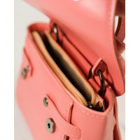 Рожева шкіряна сумка-валізка