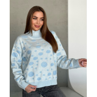 Синий вязаный свитер в горох