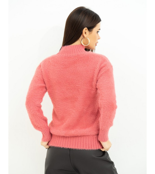 Теплый однотонный свитер-травка розового цвета