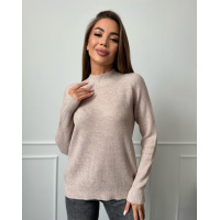 Бежевая кашемировая водолазка объемной вязки