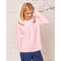 Рожевий вовняний светр з фігурною горловиною