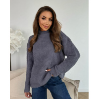 Серая водолазка из пряжи-травки