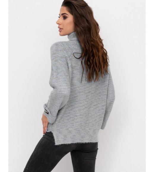 Сірий вільний в`язаний светр-травичка