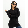 Чорний теплий светр декорований аранами
