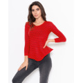 Красный асимметричный свитер с волнистым декором