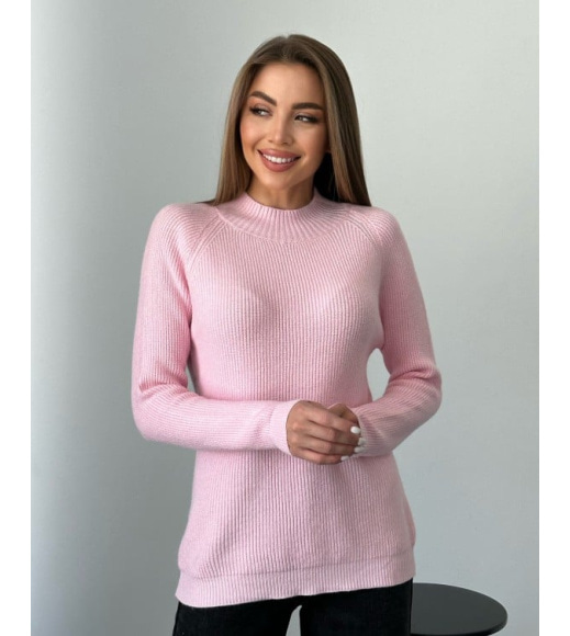 Світло-рожевий светр фактурної в'язки