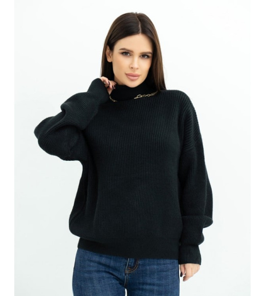 Черный вязаный свитер с высоким горлом
