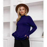 Темно-синяя теплая водолазка