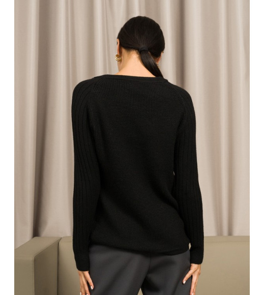 Черный ангоровый свитер комбинированной вязки