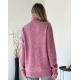 Рожевий светр об'ємної в'язки з високим горлом