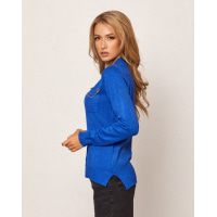 Синий ангоровый свитер с накладным карманом