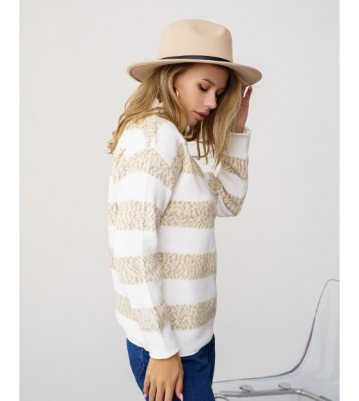 Біло-бежевий теплий светр із смужками