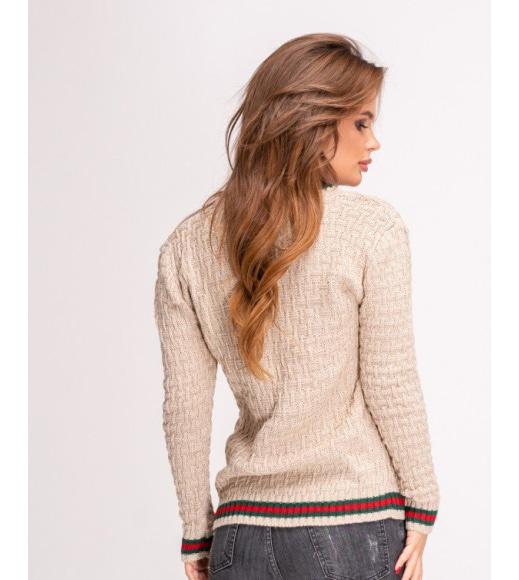 Бежевый шерстяной вязаный свитер с полосками и брошью