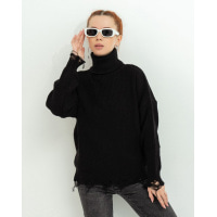 Черный удлиненный свитер с высоким горлом и перфорацией