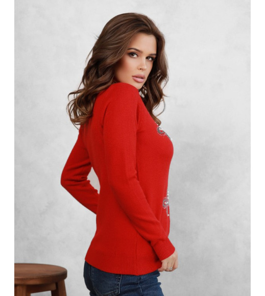 Червоний ангоровий светр з аплікаціями