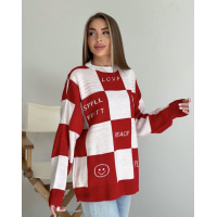 Біло-червоний подовжений светр у клітку