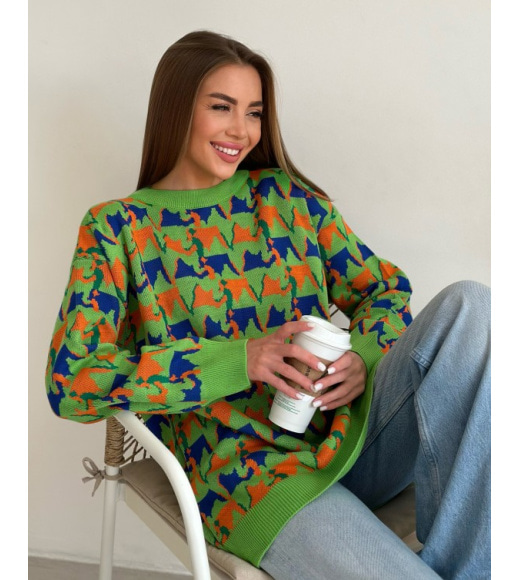 Салатовый свободный свитер с орнаментом