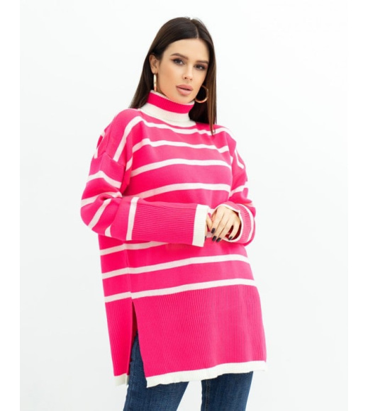 Малиновий смугастий светр із розрізами