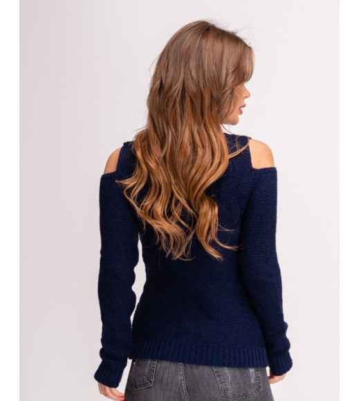 Синій в`язаний светр з вирізами на плечах