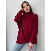 Бордовый удлиненный свитер с высоким горлом
