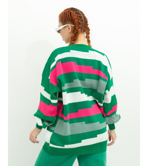 Зеленый удлиненный свитер с геометрическим декором