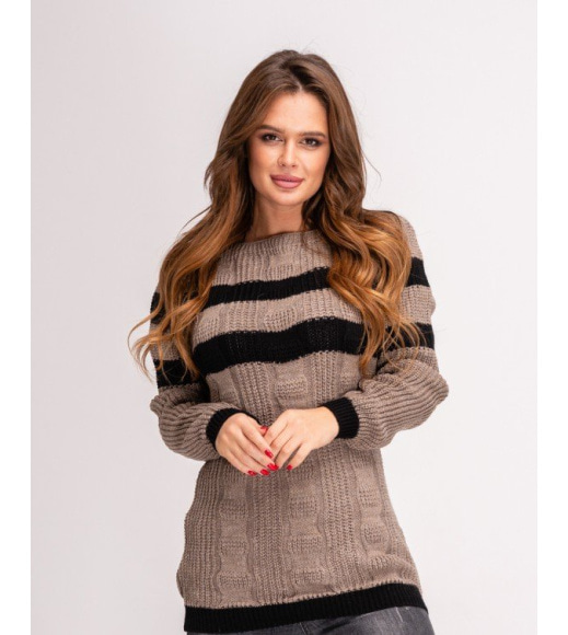 Коричневый с полосками вязаный свитер