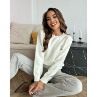 Ангоровый молочный джемпер с декором