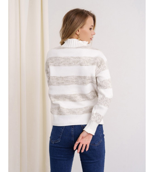 Бело-серый теплый свитер с полосками